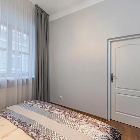 Apartment Old Town With Free Parking By Polo *